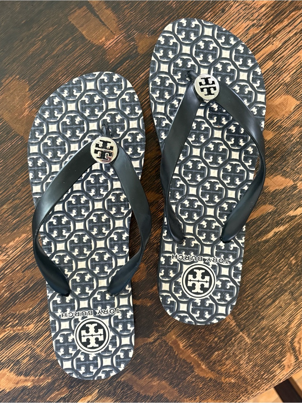 Tory Burch logo flip flops